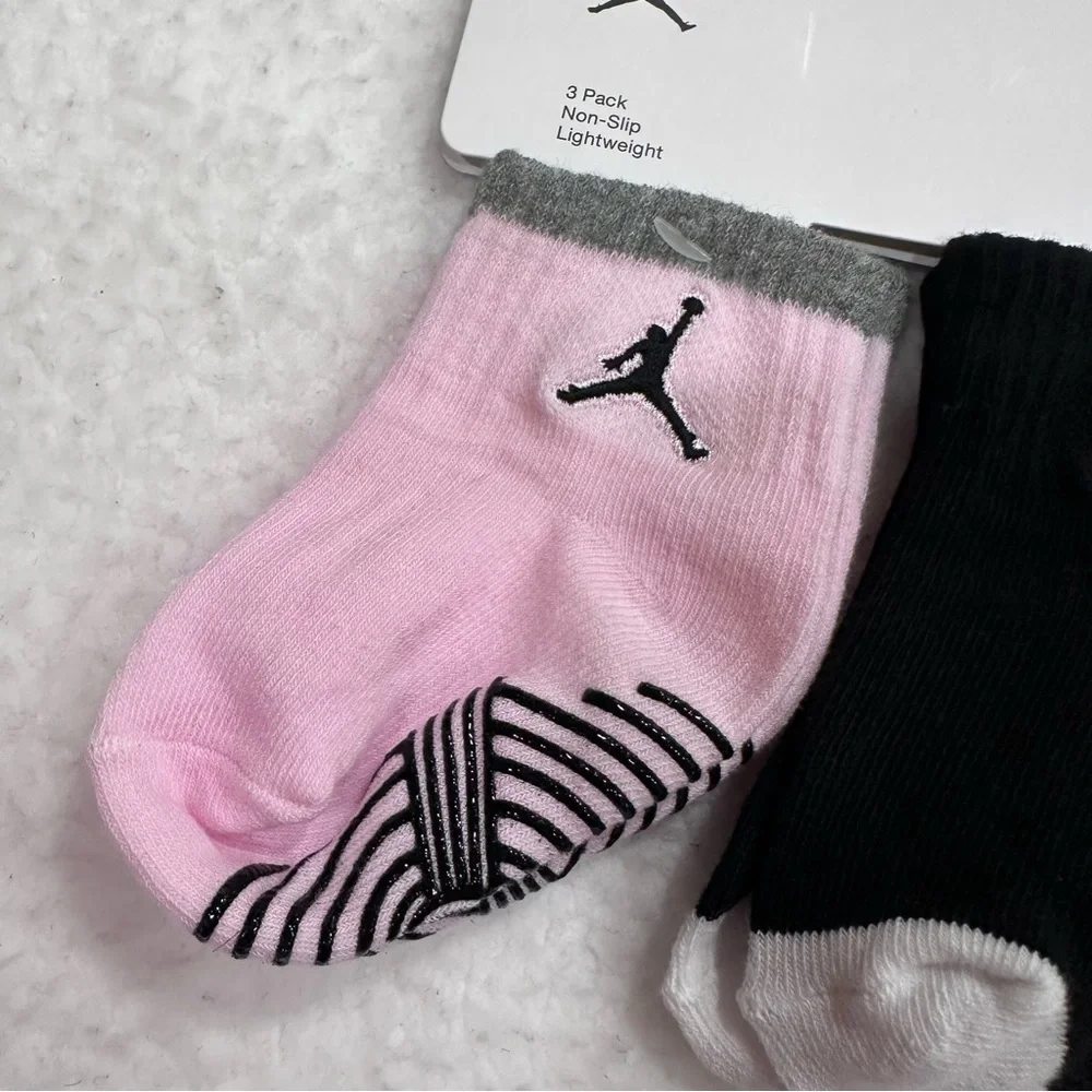 Girl’s Nike Jordan Socks